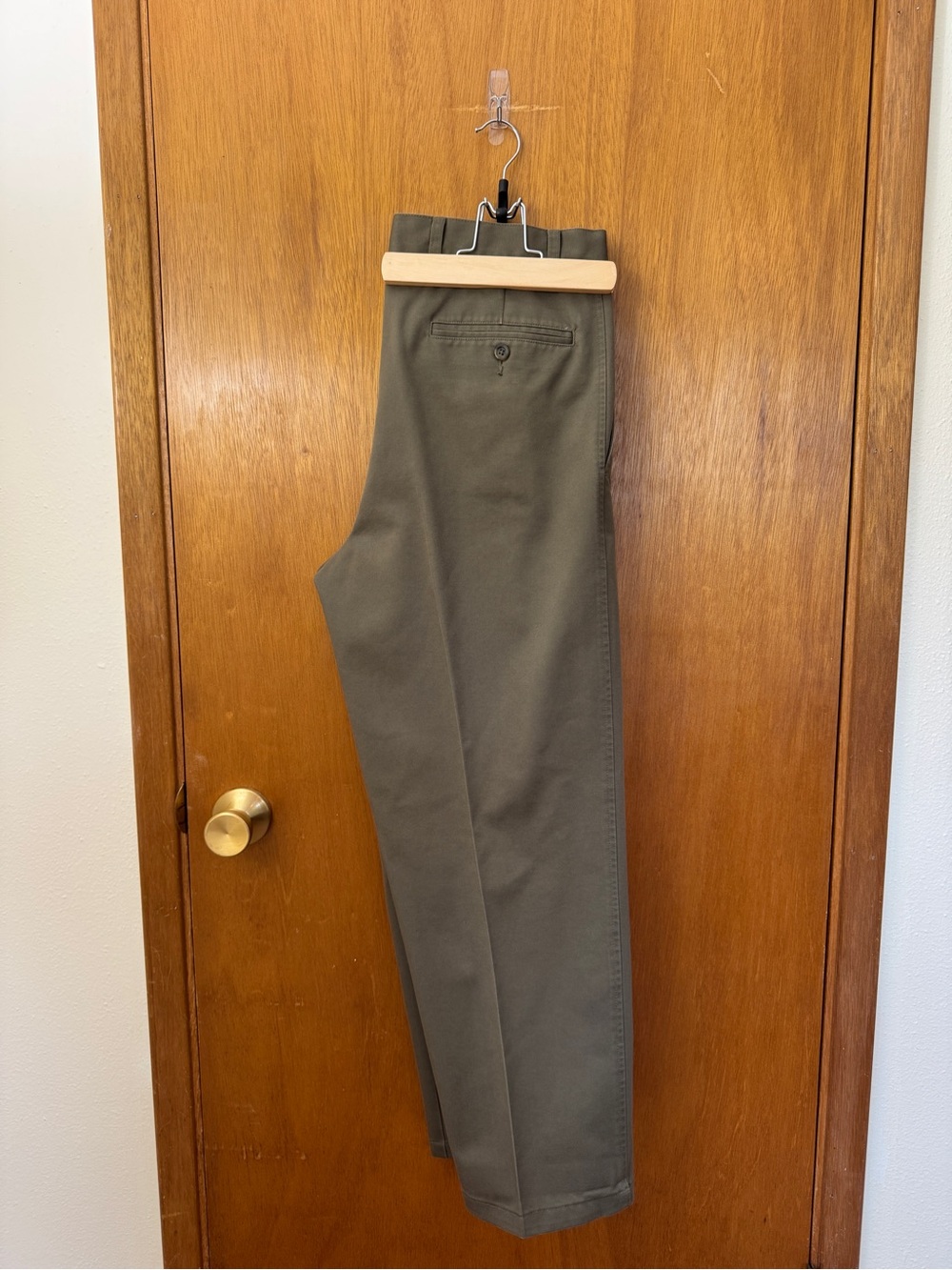 Norsport Men's Olive Khakis